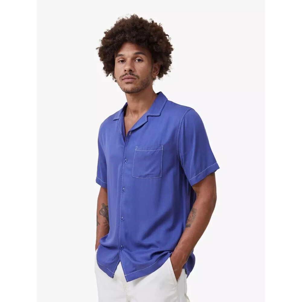 COTTON ON Men's Riviera Short sleeve button down shirt Worker Blue Pop Stitch M
